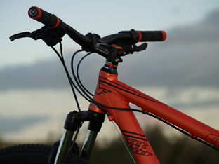 felt nine sport vidlice